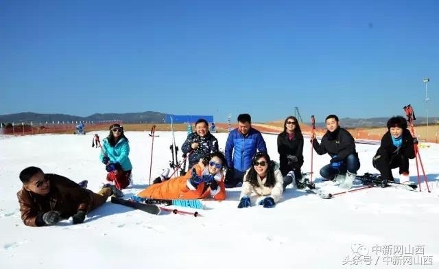 山西太原河西首家大型国际滑雪场开门迎客 - 中