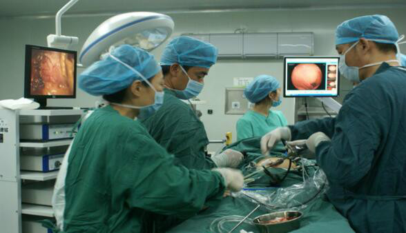 安庆胃康医院,首例双镜联合手术 - 中国新闻网