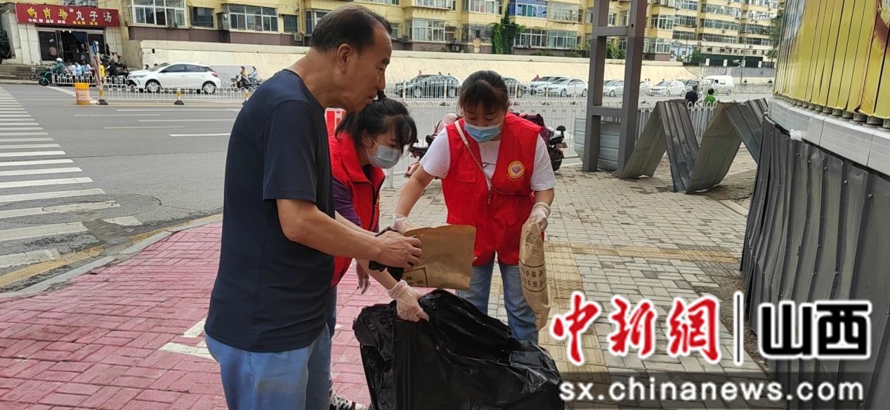 “中元节将至 太原杏花岭区设置17个环保焚烧袋集中收集点