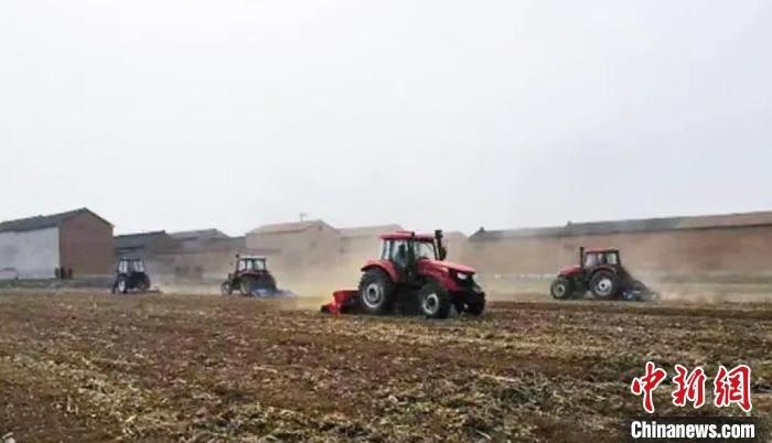 山西田间地头春耕忙 今年粮食播种面积稳定超4707.2万亩